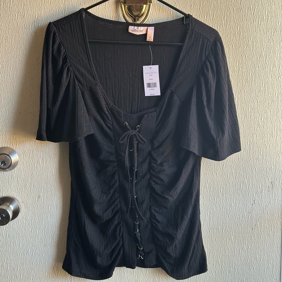 Black lace-up top - XL - Picture 4 of 5